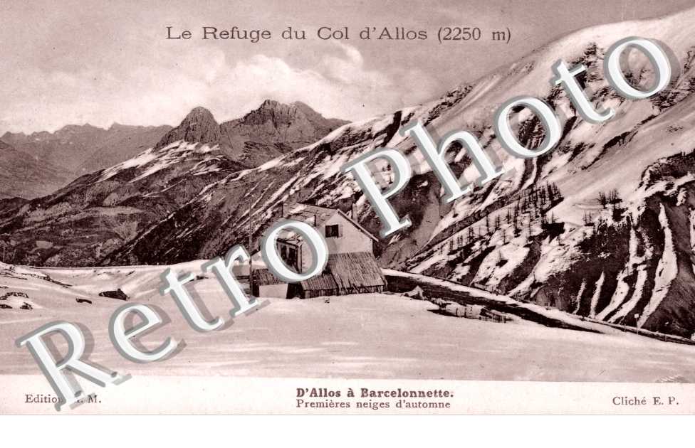 Le refuge du col - premieres neiges d'automne