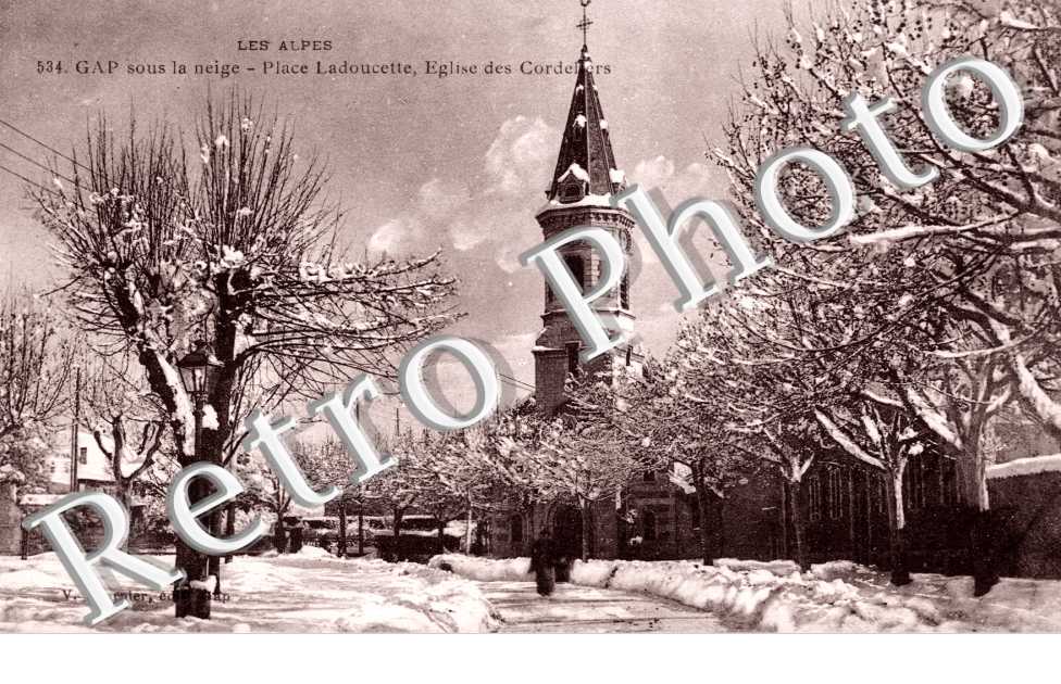 Place Ladoucette, Eglise des Cordeliers