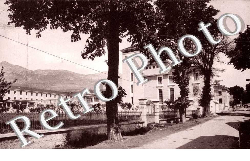 Ecole Aristide Briand, Route de Grenoble