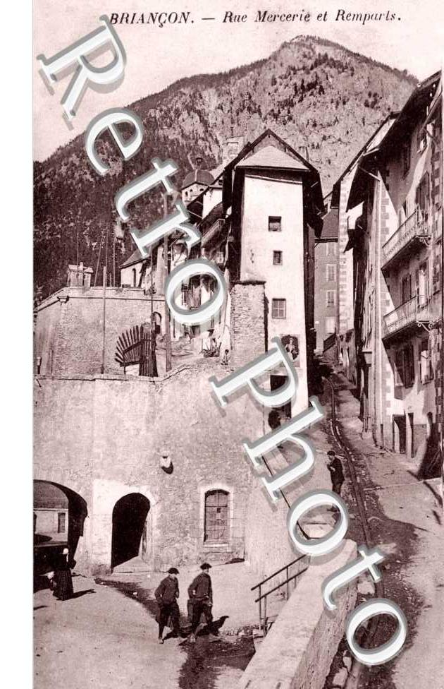 Rue Mercerie et Remparts