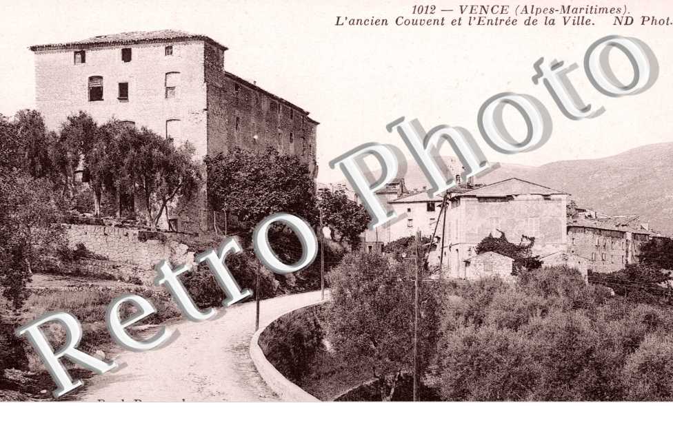 l'Ancien Couvent et l'Entree de la Ville