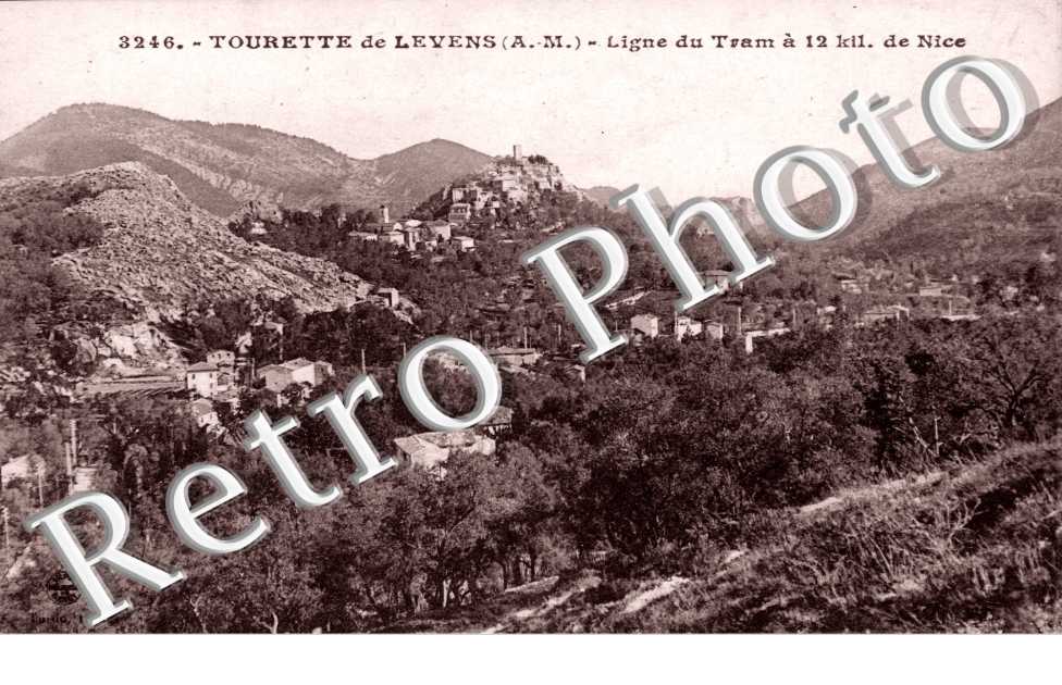 vue generale - Ligne de tram à 12 Km de Nice