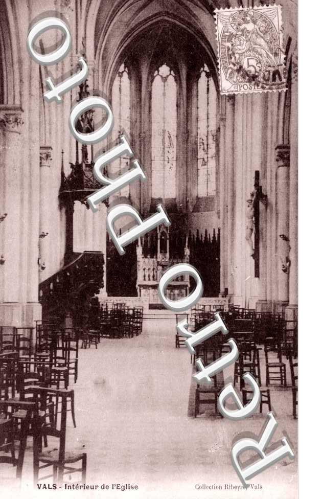 interieur de l&#039;eglise