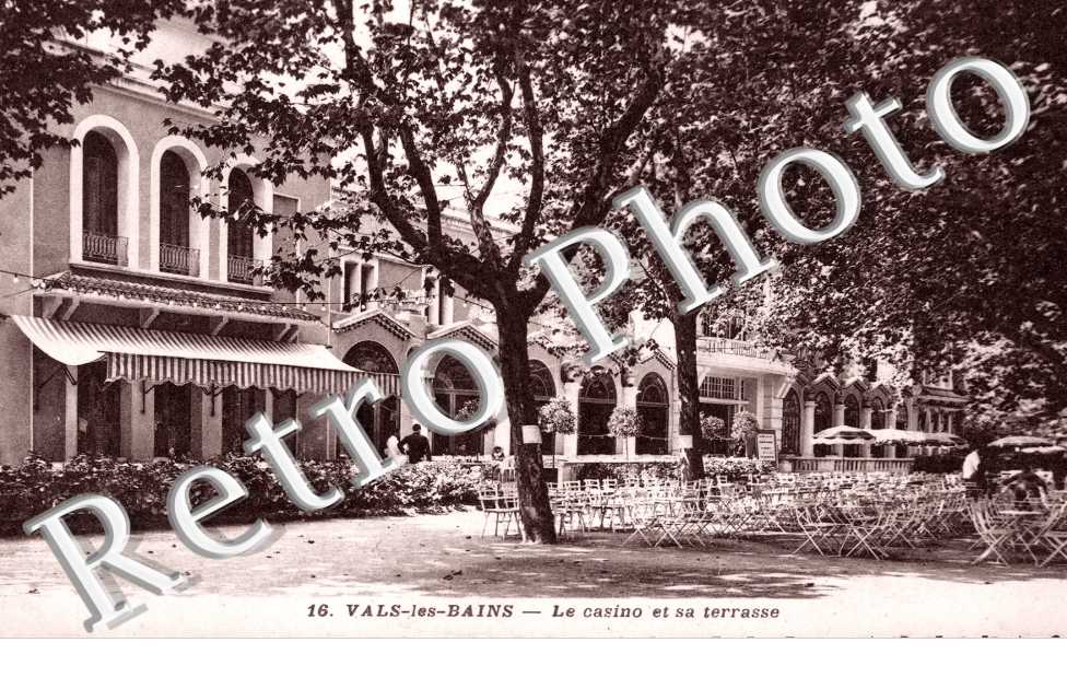 Vals-les-Bains, le Casino et sa terrasse