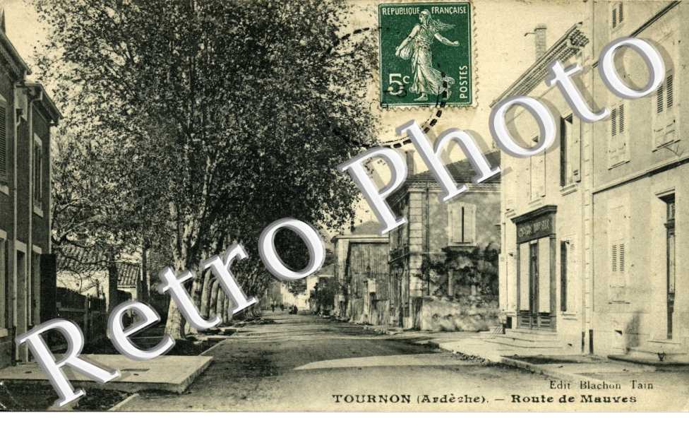 Route de Mauves