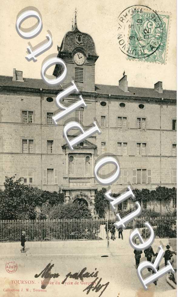 Entree du Lycee de Garcons
