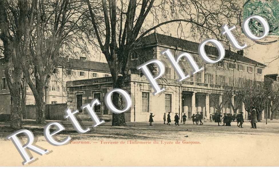 Terrasse de l'Infirmerie du Lycee de Garcons