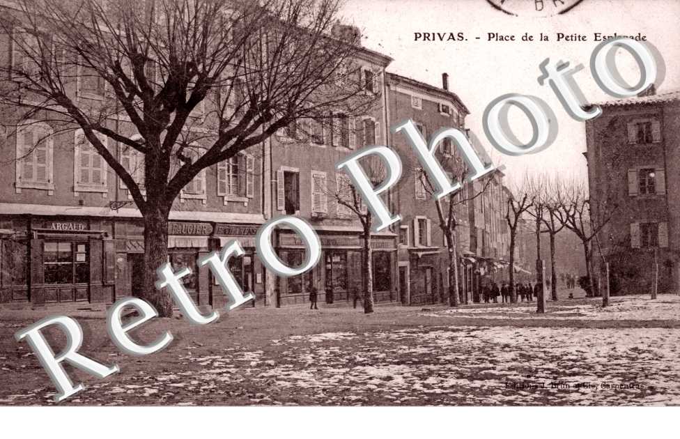 Place de la Petite Esplanade