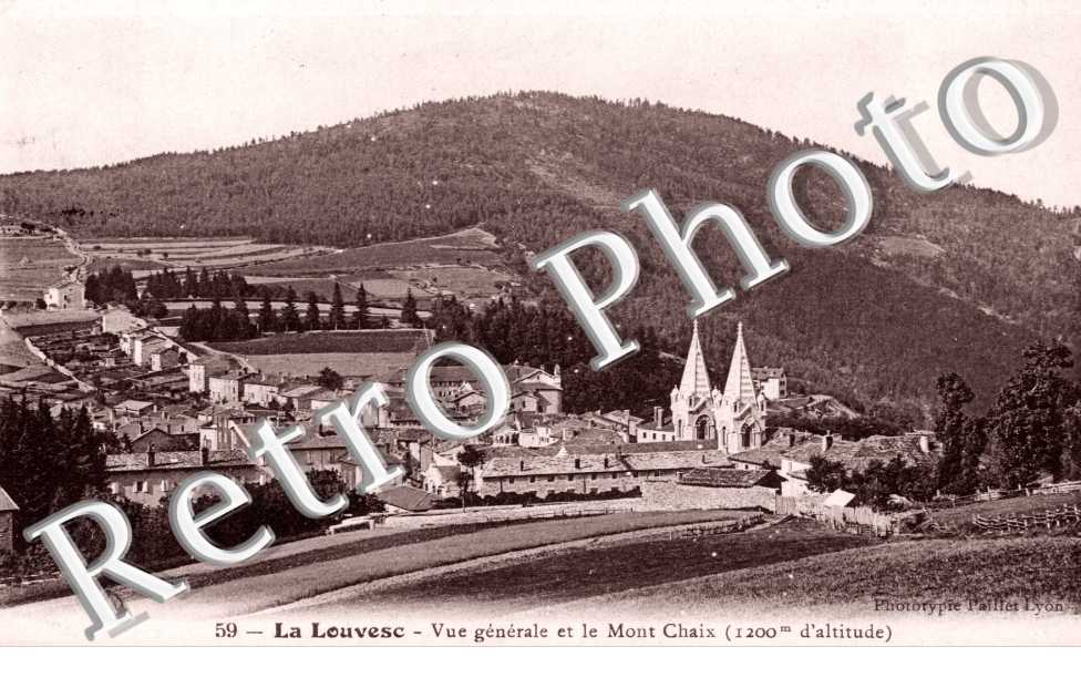 Vue Generale et le Mont Chaix