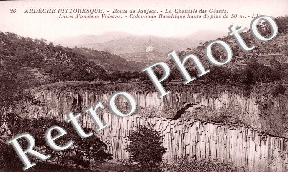 Route de jaujac  - chaussee des geants