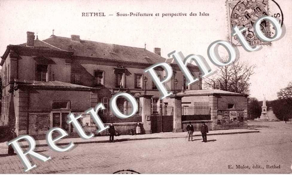 Sous prefecture et perspective des Isles