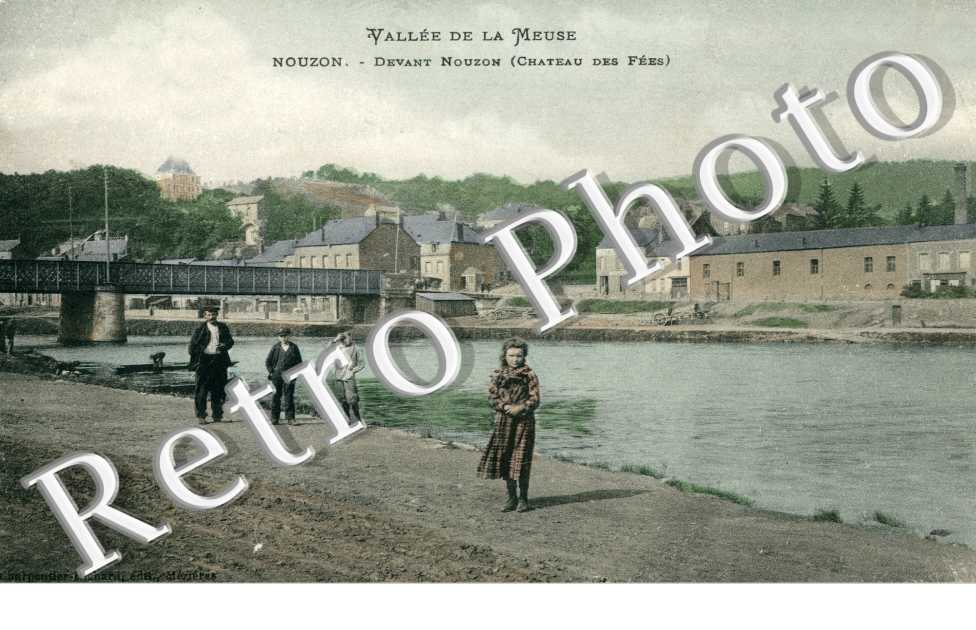 devant Nouzon (chateau des fees)
