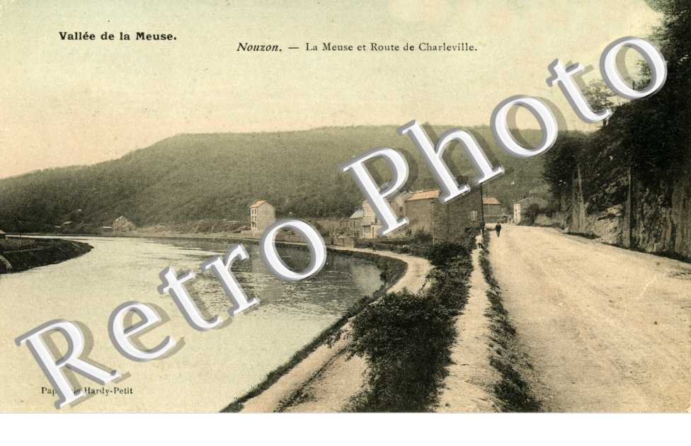 La Meuse et route de Charleville