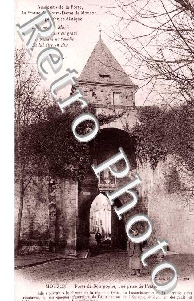 porte de Bourgogne, vue prise de l&#039;exterieur