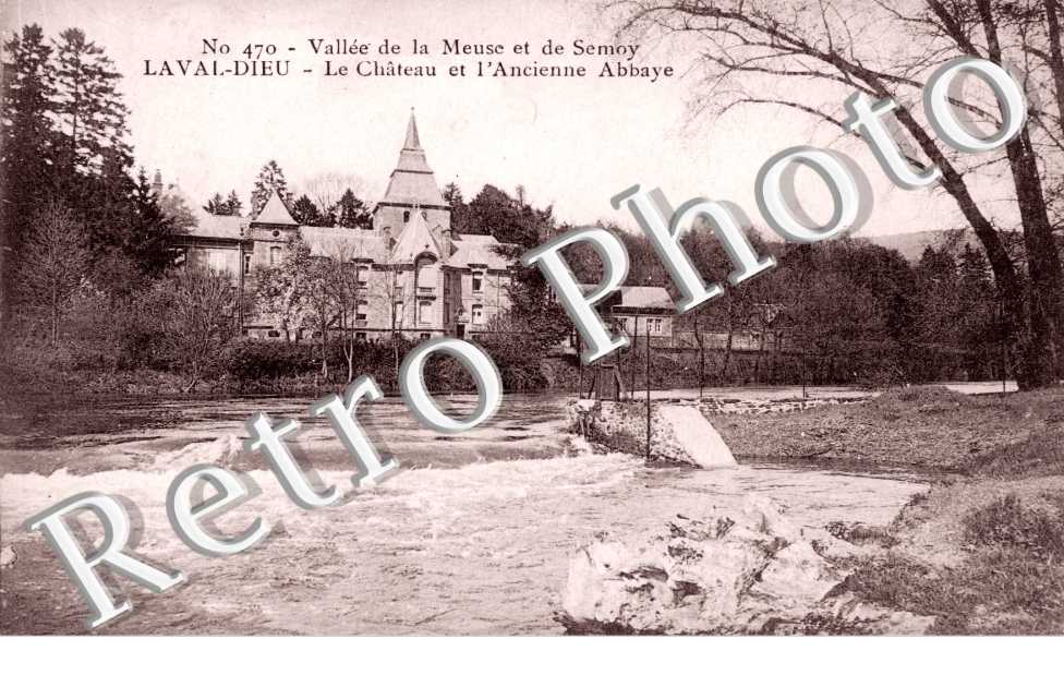 Laval-Dieu Le Chateau et l'ancienne Abbaye