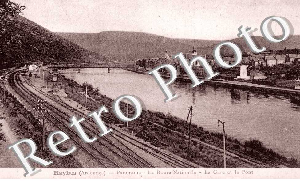 panorama, la route nationale, la gare et le pont