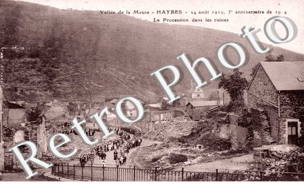 procession dans les ruines 24 aout 1919 5eme anniversaire de 1914