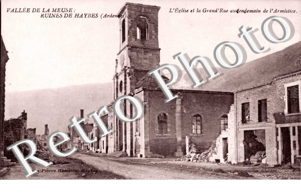 l'Eglise et la Grande rue au lendemain de l'Armistice