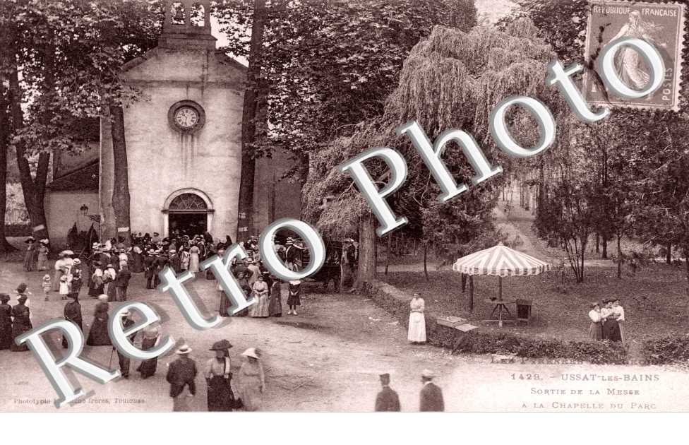 sortie de la messe a la chapelle du parc (religion)