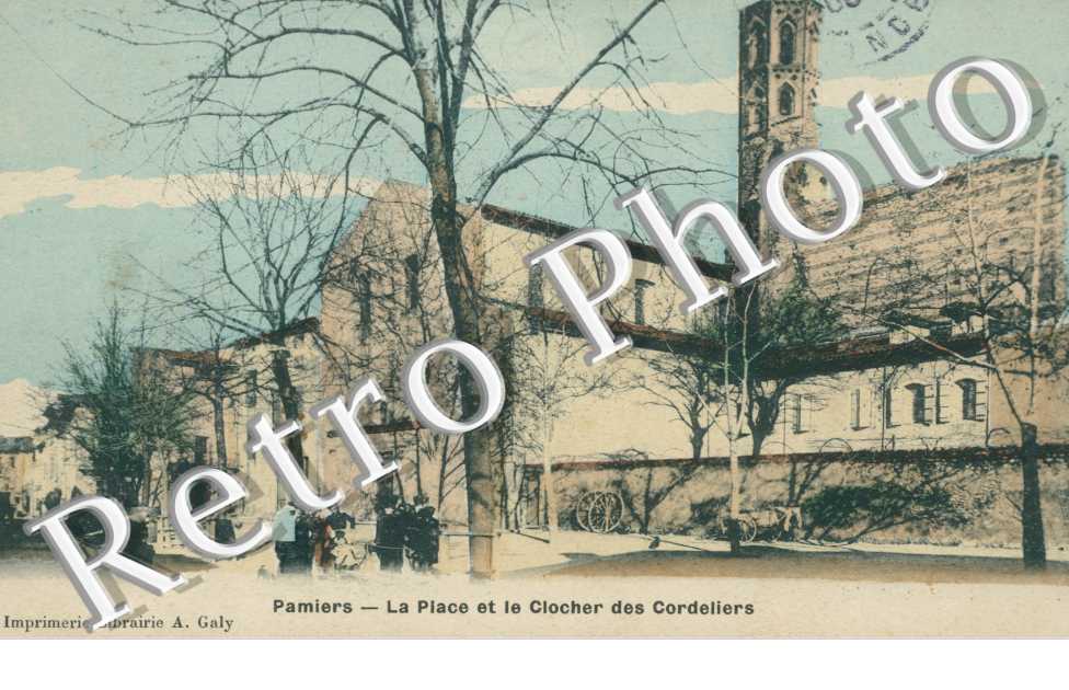la place et le clocher des Cordeliers