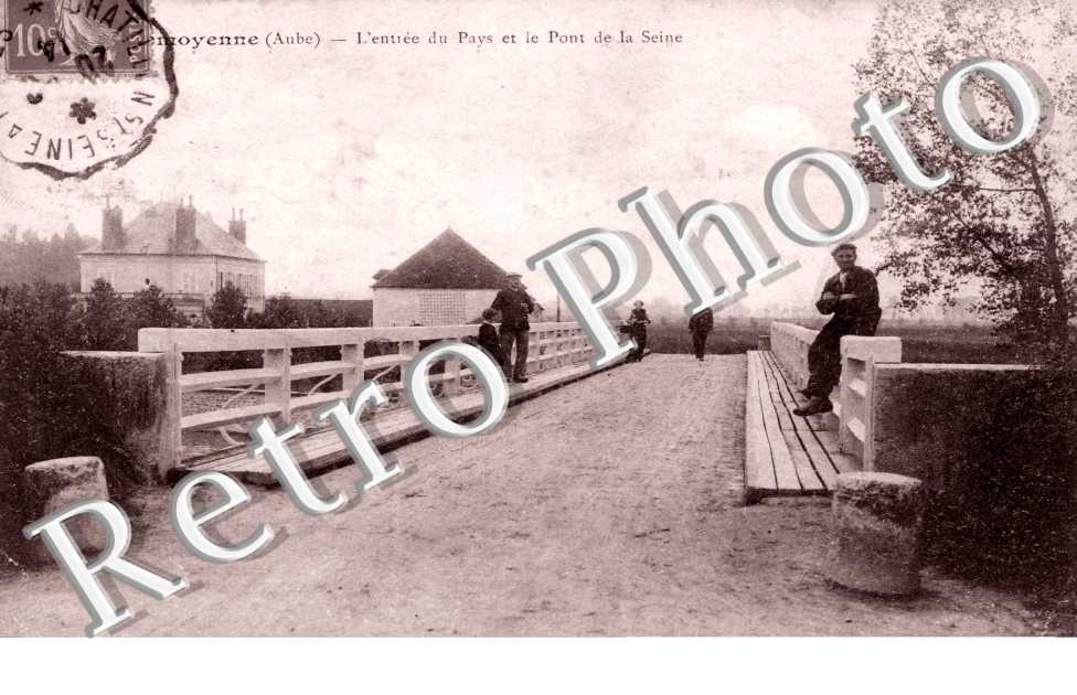 l&#039;entree du pays et le pont de la Seine