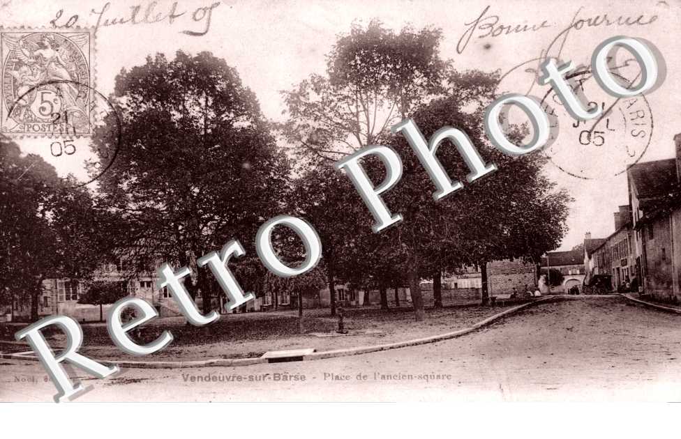 Place de l&#039;ancien Square