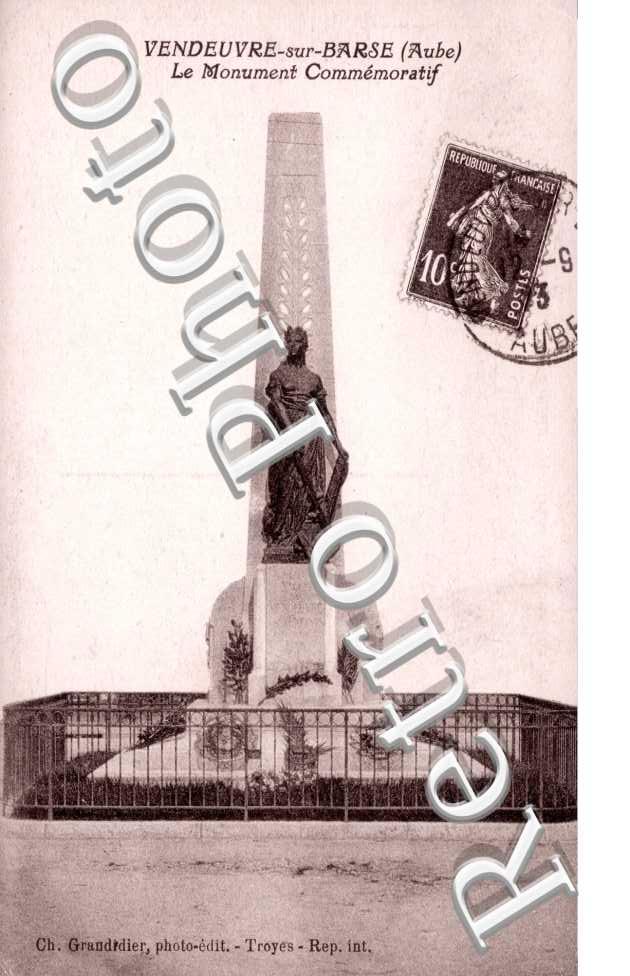 Le Monument Commemoratif