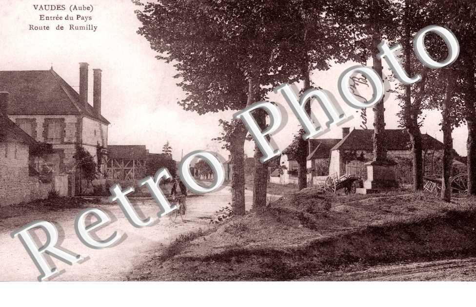 Entree du Pays, Route de Rumilly