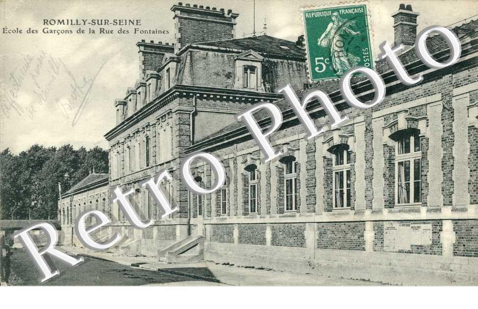 Ecole des Garcons de la Rue des Fontaines