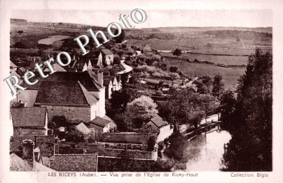 Vue prise de l&#039;Eglise de Ricey Haut