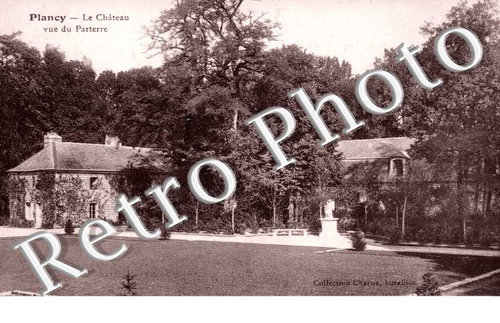 Le Chateau, Vue du Parterre