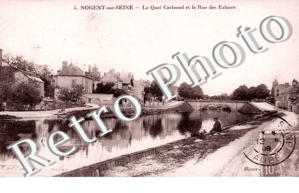 Le Quai Carbonels et la Rue des Ecluses