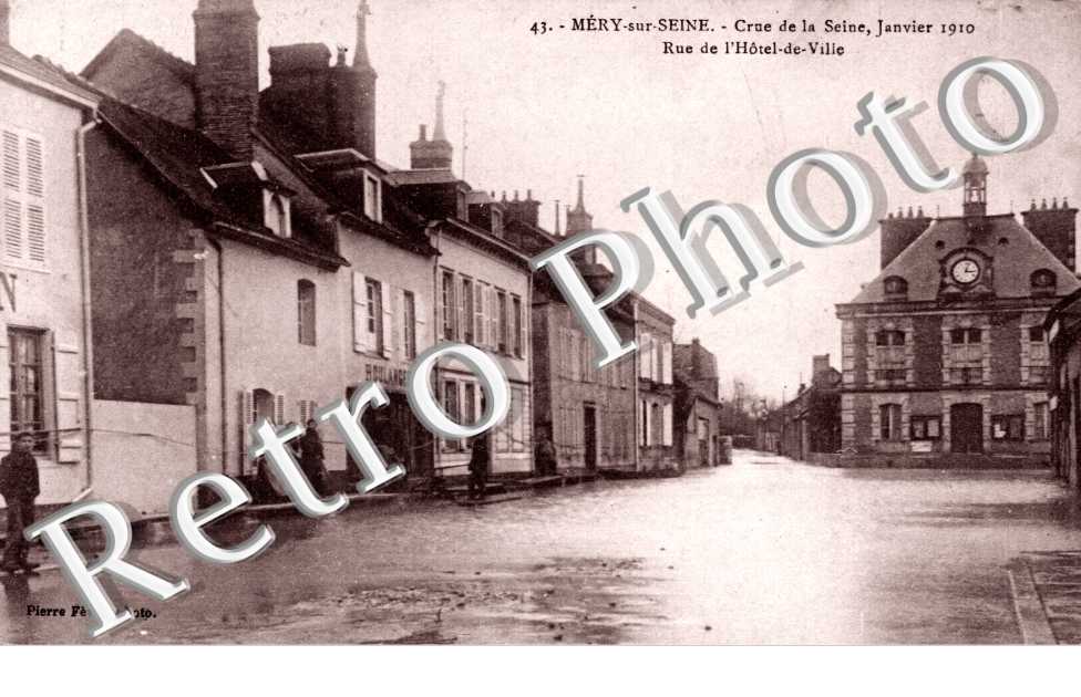 Crue de la Seine, janvier 1910 - Rue de l'Hotel de Ville