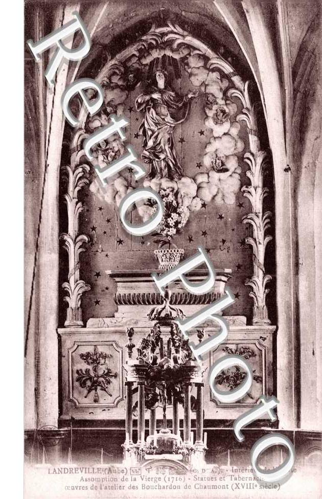 Interieur de l&#039;eglise - Statue et Tabernacle