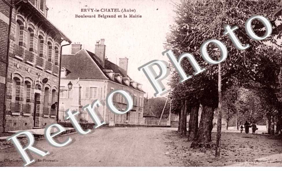 Boulevard Belgrand et la Mairie