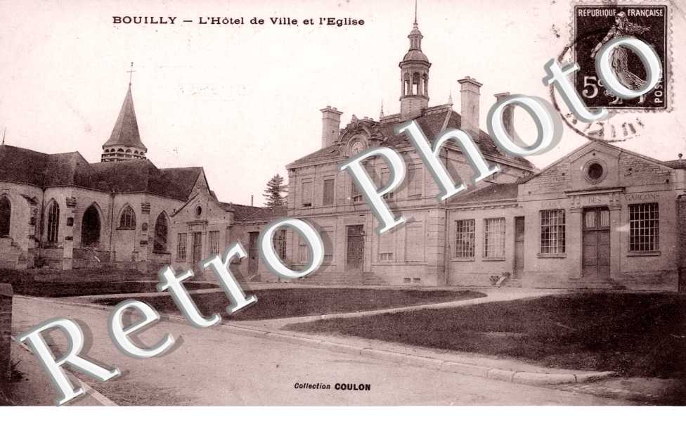 L&#039;Hotel de Ville et l&#039;Eglise