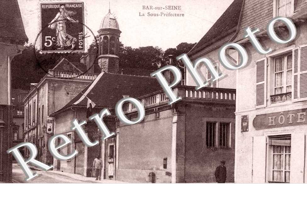 La Sous-prefecture, vieille rue
