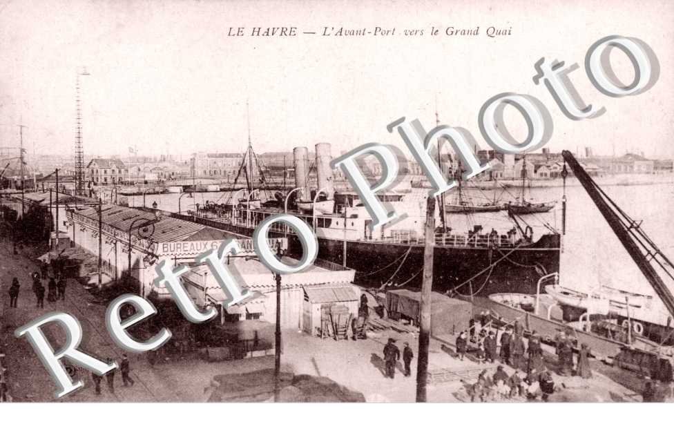 L&#039;Avant Port vers le Grand Quai (bateau)