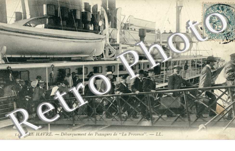 Debarquement des Passagers de &#039;&#039;La Provence&#039;&#039; (bateau)