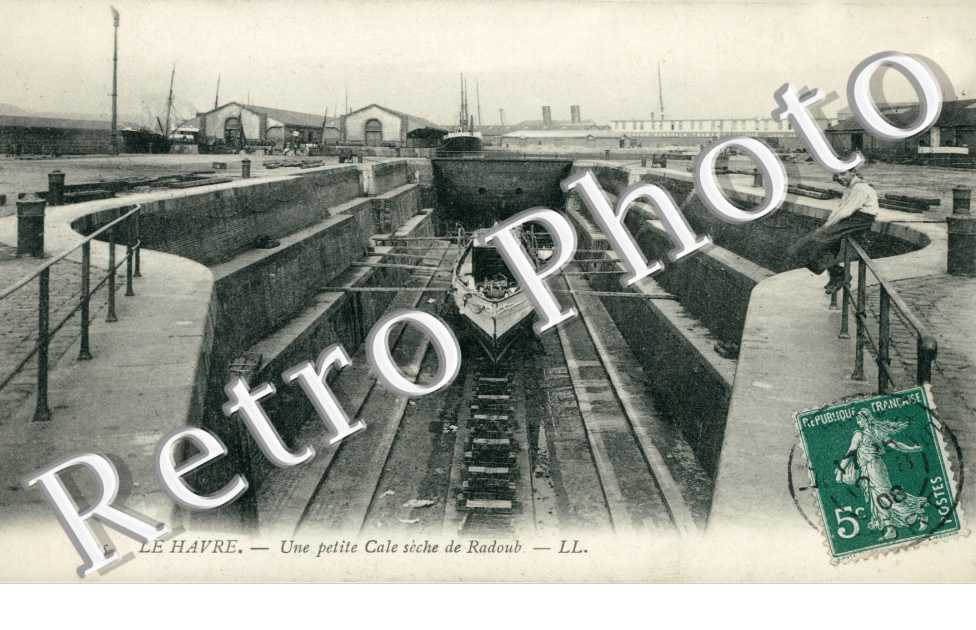 Une petite cale seche de radoub