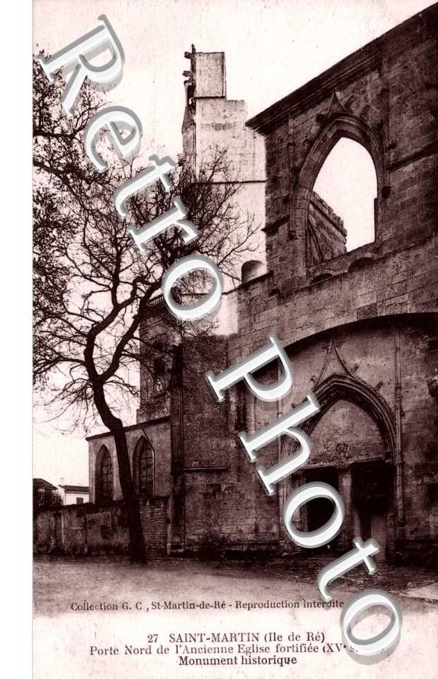 Porte Nord de l&#039;Ancienne Eglise Fortifiee