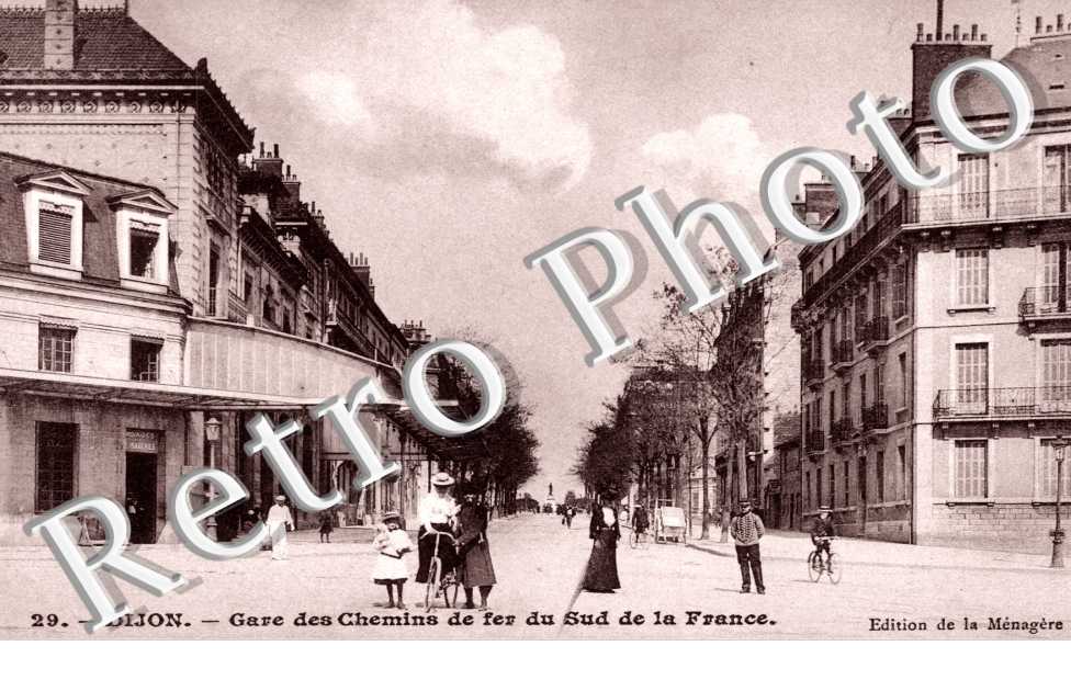 Gare des chemins de fer du sud de la France