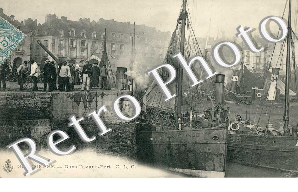 dans l&#039;avant port