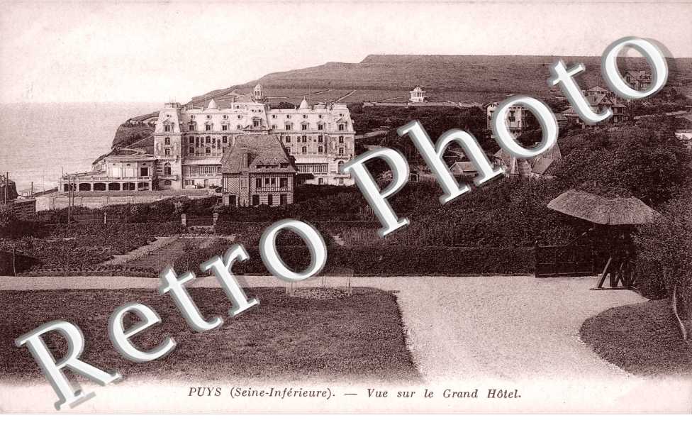 PUYS - vue sur le Grand Hotel