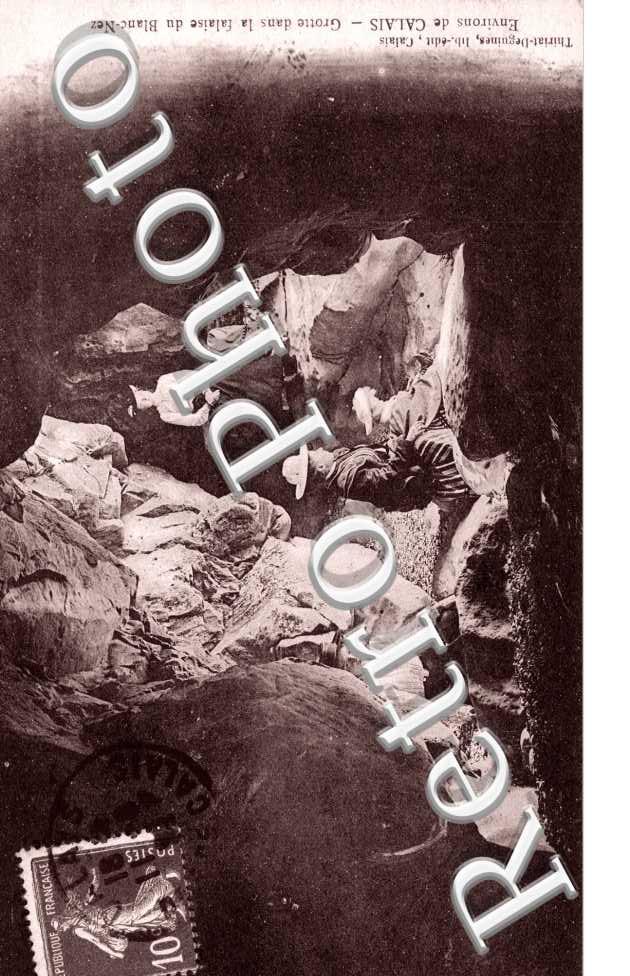Grotte dans la Falaise du Blanc Nez
