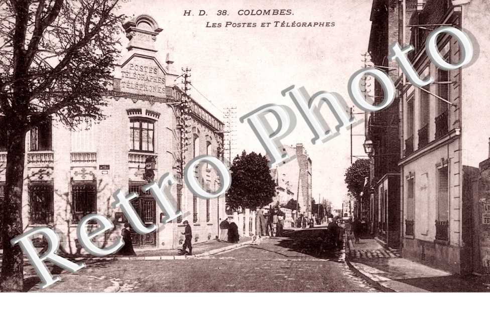 Les Postes et Telegraphes