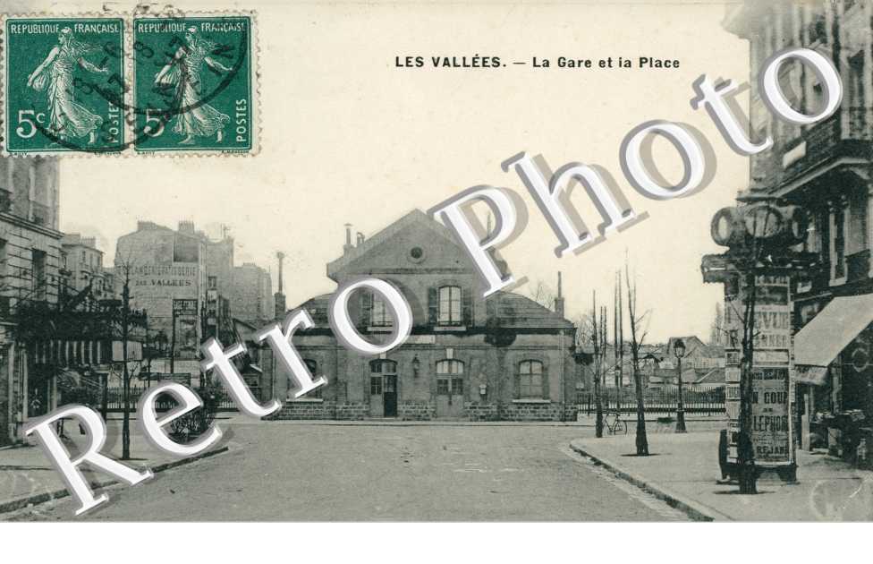 Les Vallees, la Gare et la Place
