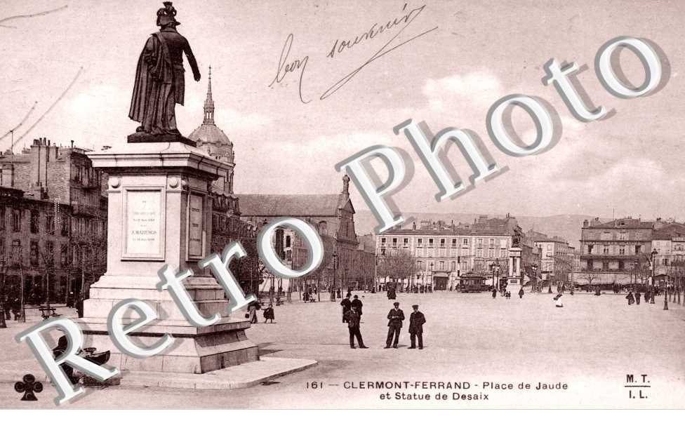 Place de Jaude et Statue de Vercingetorix