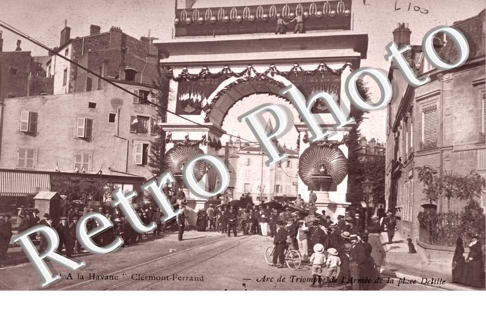Arc de Triomphe de l'Armee de la Place Delille