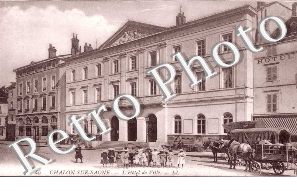 L'Hotel de Ville